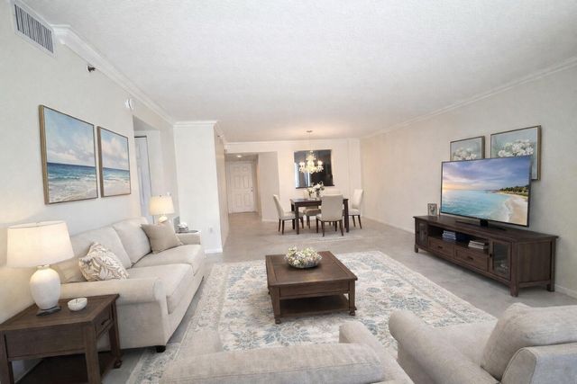 5777 Gemstone Court 207, Boynton Beach, FL 33437