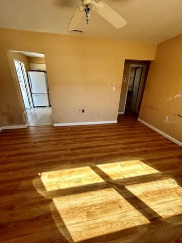 413 MAGNOLIA AVENUE, Seffner, FL 33584