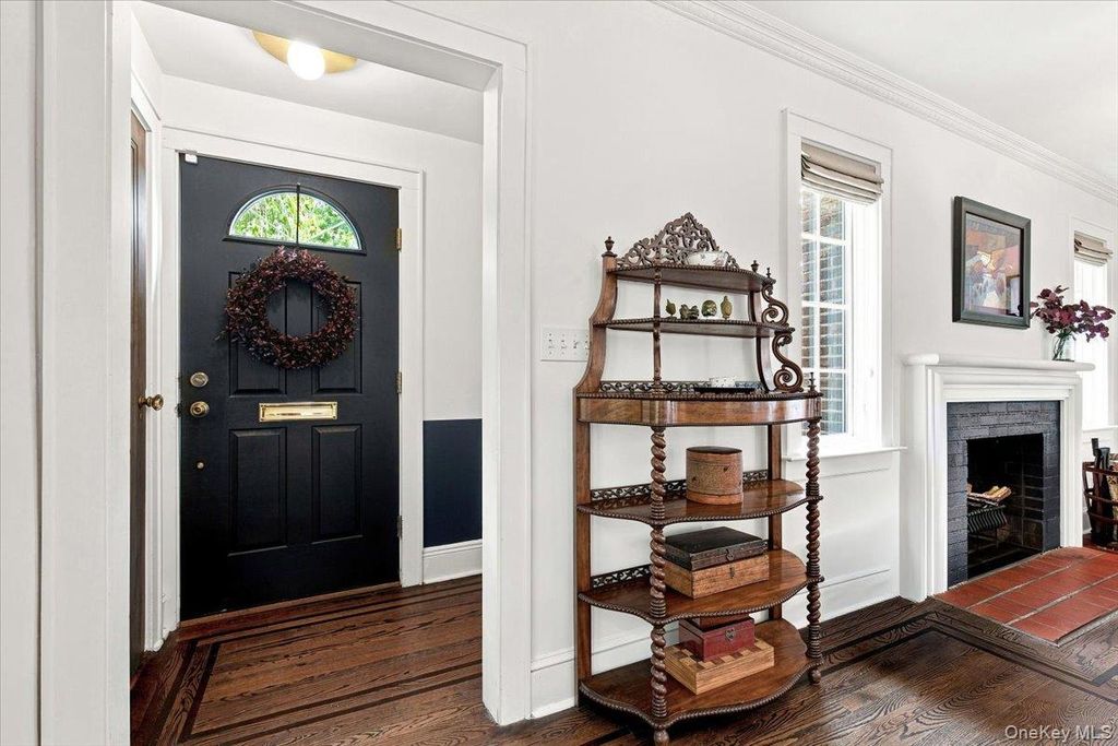 15 Parkview Court, White Plains, NY 10603 — photo 3