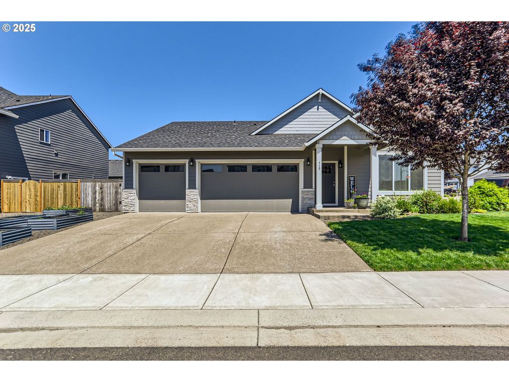 710 E ERICA St, Yamhill, OR 97148