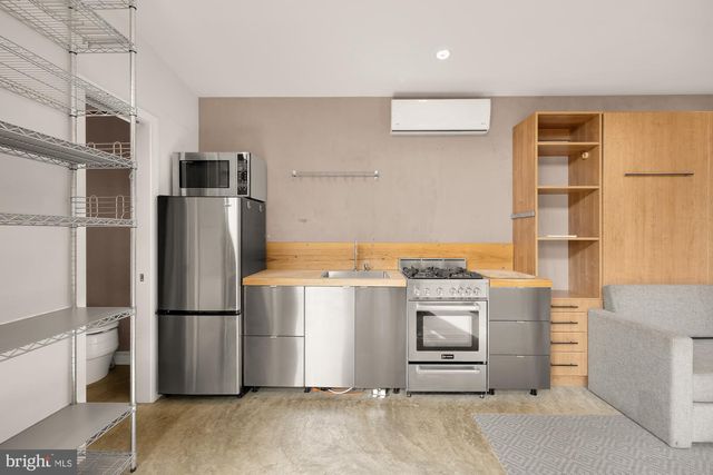 21 EVARTS ST NE, Washington, DC 20002