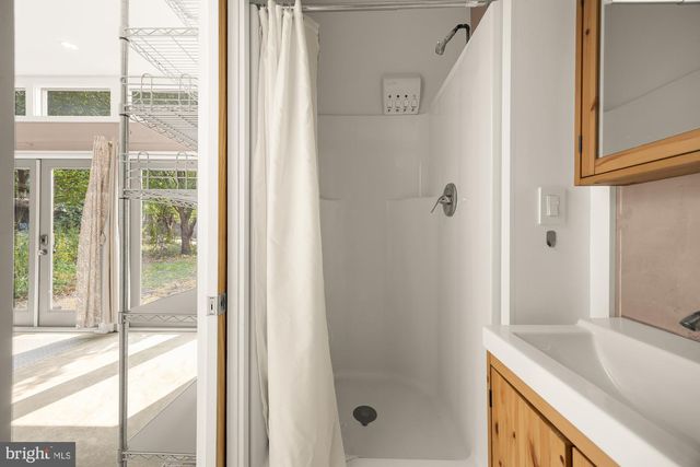 21 EVARTS ST NE, Washington, DC 20002