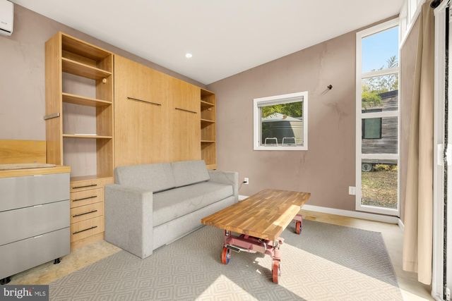 21 EVARTS ST NE, Washington, DC 20002