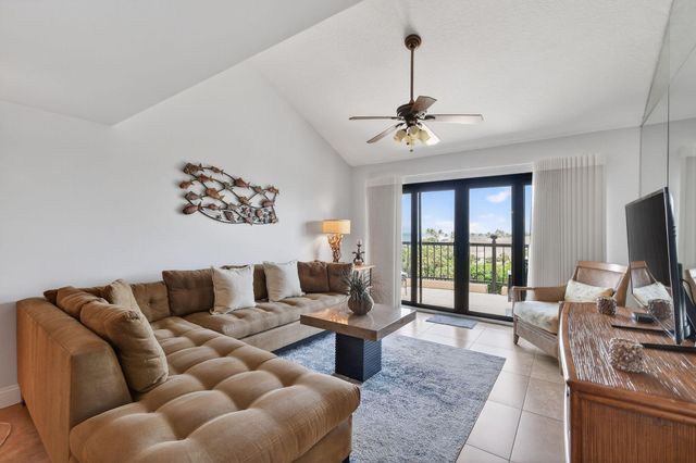 101 Ocean Bluffs Boulevard 504, Jupiter, FL 33477