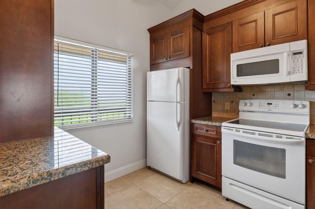 101 Ocean Bluffs Boulevard 504, Jupiter, FL 33477