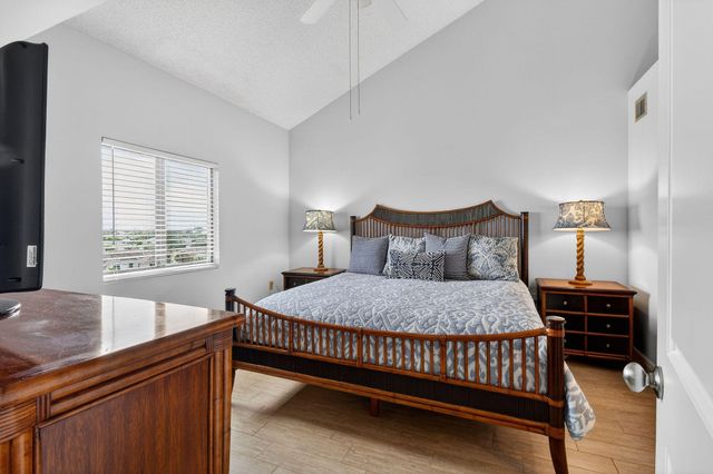 101 Ocean Bluffs Boulevard 504, Jupiter, FL 33477
