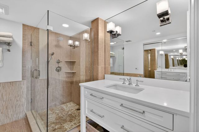 101 Ocean Bluffs Boulevard 504, Jupiter, FL 33477
