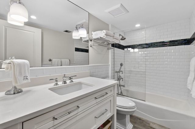 101 Ocean Bluffs Boulevard 504, Jupiter, FL 33477