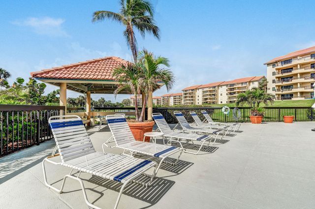 101 Ocean Bluffs Boulevard 504, Jupiter, FL 33477