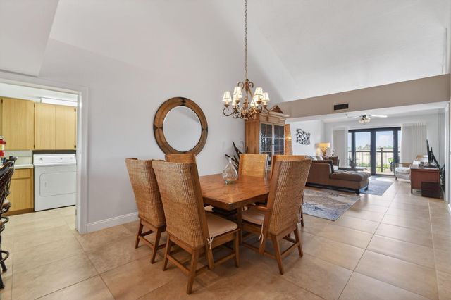 101 Ocean Bluffs Boulevard 504, Jupiter, FL 33477