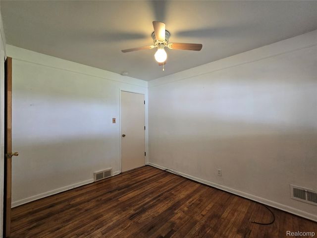 410 Central Street, Inkster, MI 48141