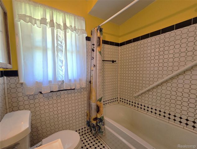 410 Central Street, Inkster, MI 48141