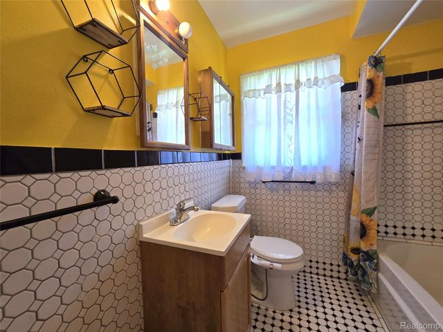 410 Central Street, Inkster, MI 48141