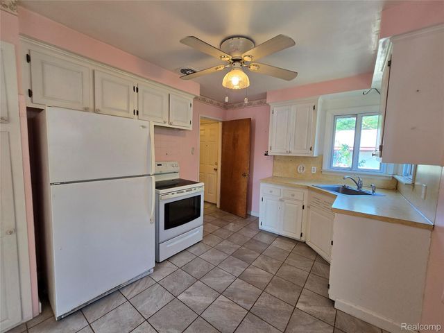 410 Central Street, Inkster, MI 48141