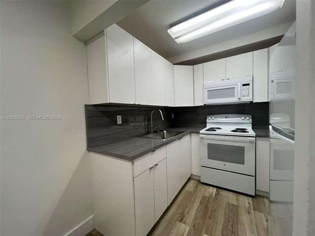 5644 W 25th Court 5644, Hialeah, FL 33016
