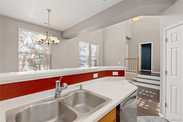 6701 S Versailles Way 106, Aurora, CO 80016