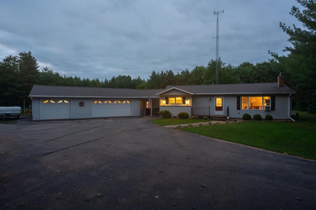 W9398 CZECH ROAD, Wautoma, WI 54982
