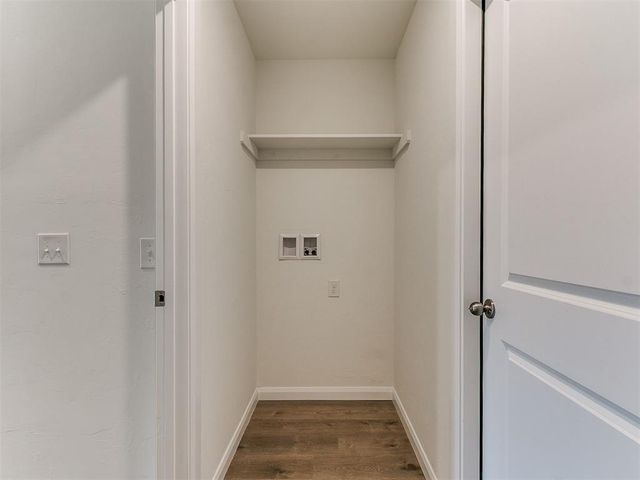 814 Twin Lakes Drive, Noble, OK 73068