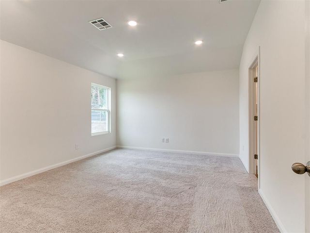 814 Twin Lakes Drive, Noble, OK 73068