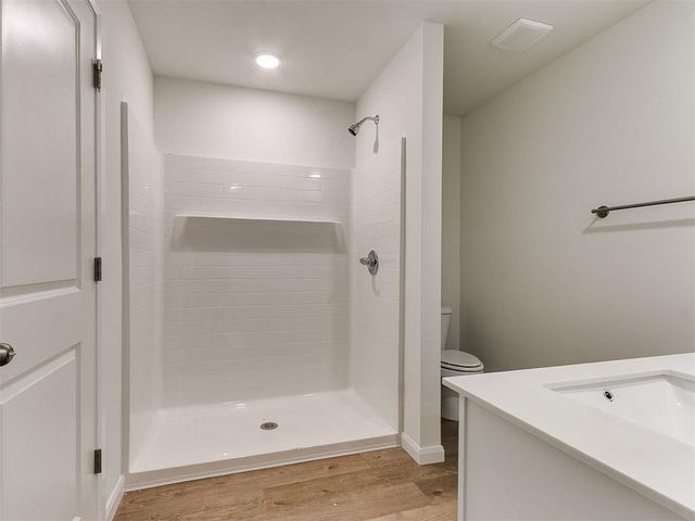 814 Twin Lakes Drive, Noble, OK 73068