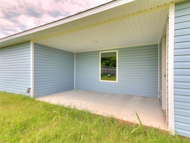 814 Twin Lakes Drive, Noble, OK 73068