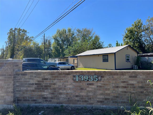 13935 Smith Road 101, Humble, TX 77396