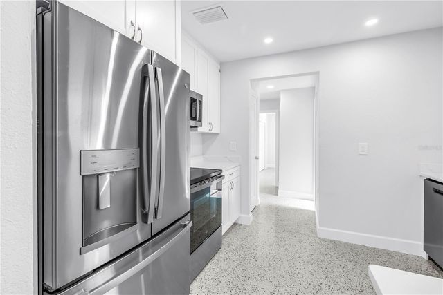 7443 2ND STREET N, St Petersburg, FL 33702