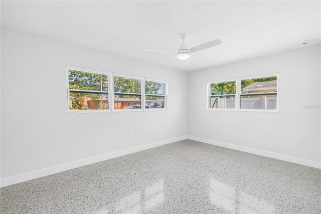 7443 2ND STREET N, St Petersburg, FL 33702