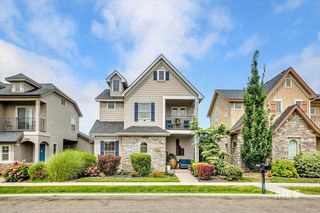 1064 W Stanhope St, Meridian, ID 83646