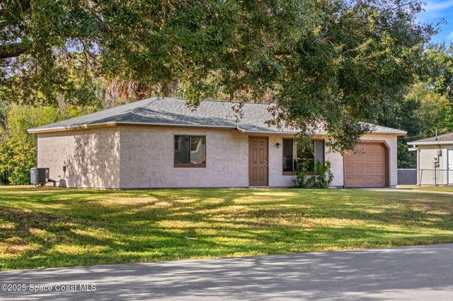 268 Melba Avenue NW, Palm Bay, FL 32907