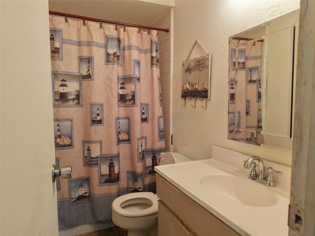 2763 Beechmont Drive, Dallas, TX 75228