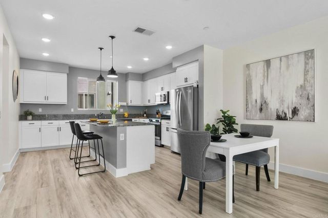 5264 Beachfront Cove St. 214, San Diego, CA 92154