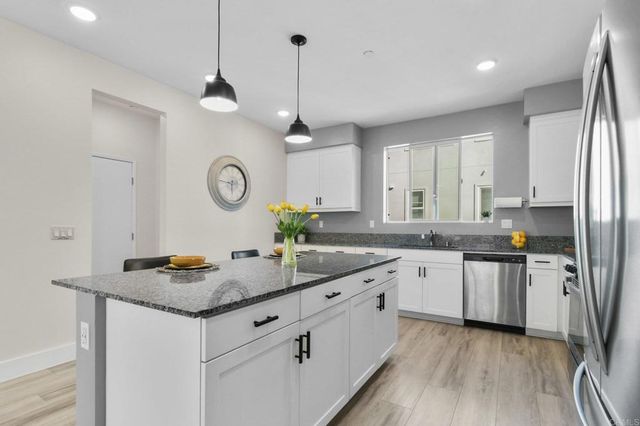 5264 Beachfront Cove St. 214, San Diego, CA 92154