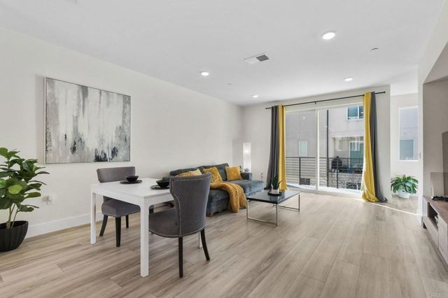 5264 Beachfront Cove St. 214, San Diego, CA 92154