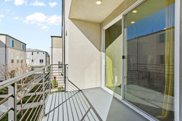 5264 Beachfront Cove St. 214, San Diego, CA 92154