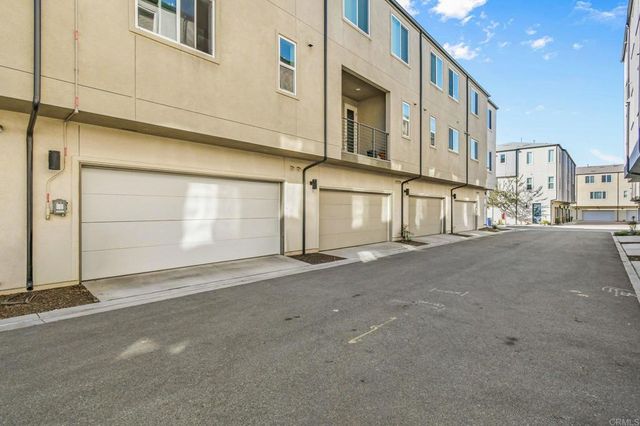 5264 Beachfront Cove St. 214, San Diego, CA 92154