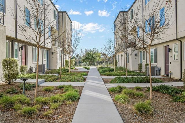 5264 Beachfront Cove St. 214, San Diego, CA 92154