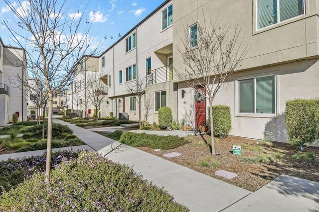 5264 Beachfront Cove St. 214, San Diego, CA 92154