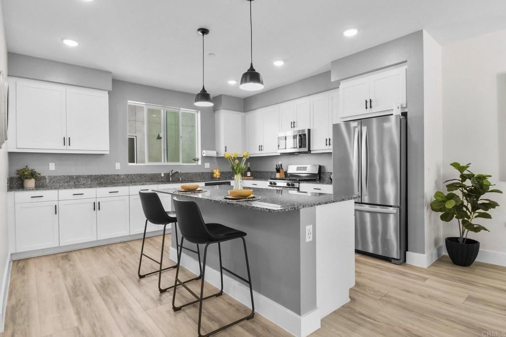 5264 Beachfront Cove St. 214, San Diego, CA 92154