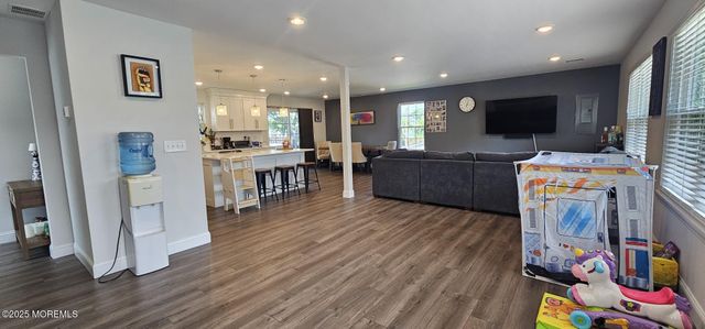 217 Seeley Avenue, Keansburg, NJ 07734