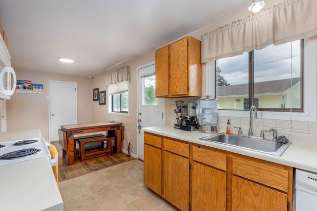 2430 W Bruce Ave, Spokane, WA 99208