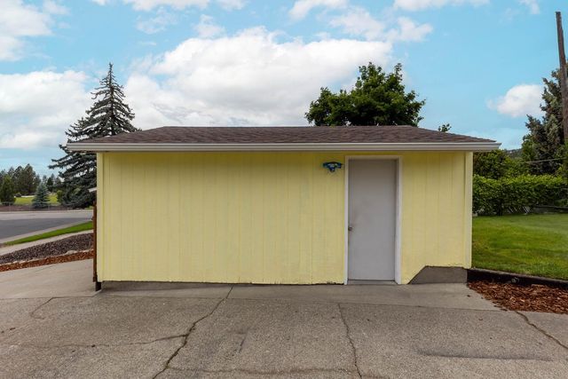 2430 W Bruce Ave, Spokane, WA 99208