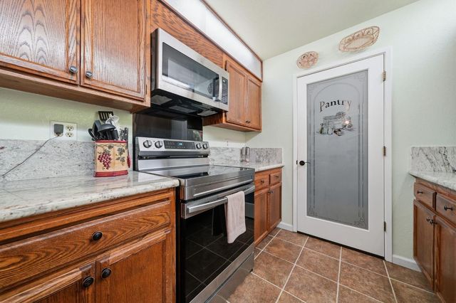 20516 E Pine Dr, Pioneer, CA 95666