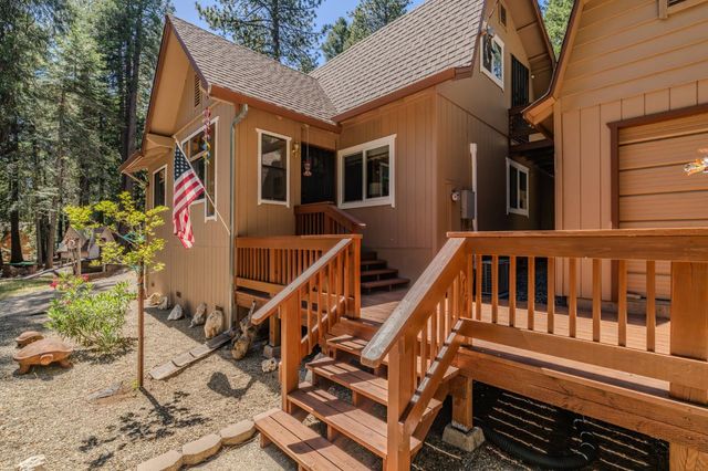20516 E Pine Dr, Pioneer, CA 95666