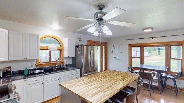 W25757 Bear Coulee ROAD, Trempealeau, WI 54661