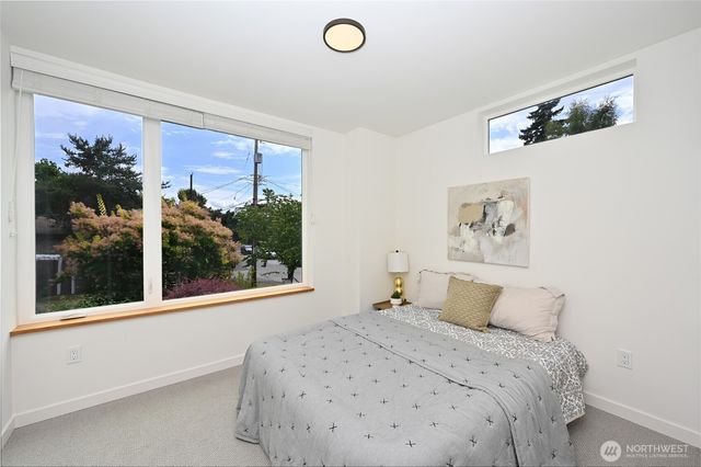 6300 26th Avenue NW, Seattle, WA 98107