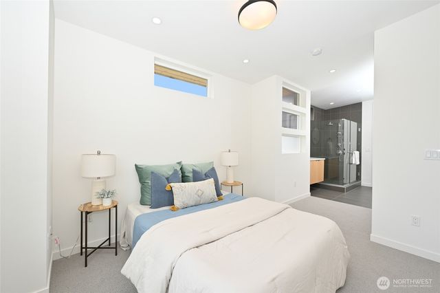 6300 26th Avenue NW, Seattle, WA 98107