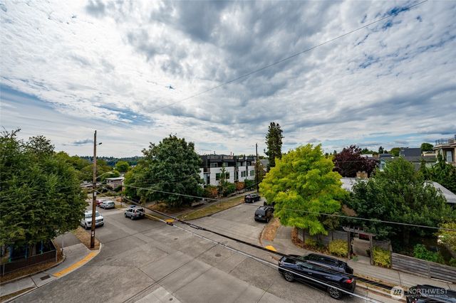 6300 26th Avenue NW, Seattle, WA 98107