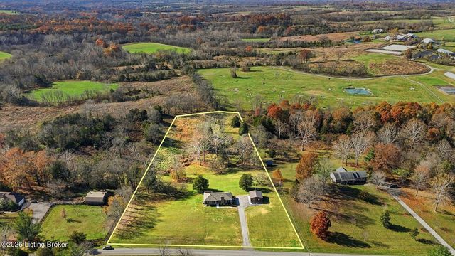 3900 Hawthorne Rd, La Grange, KY 40031