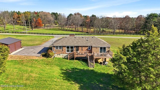 3900 Hawthorne Rd, La Grange, KY 40031